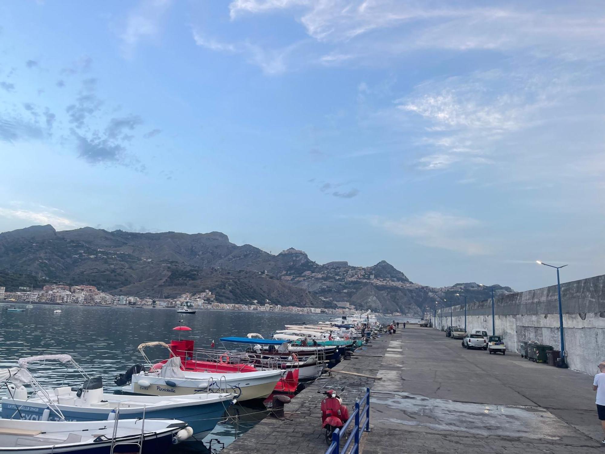 Maridda-Experience Rooms- Giardini Naxos Luaran gambar