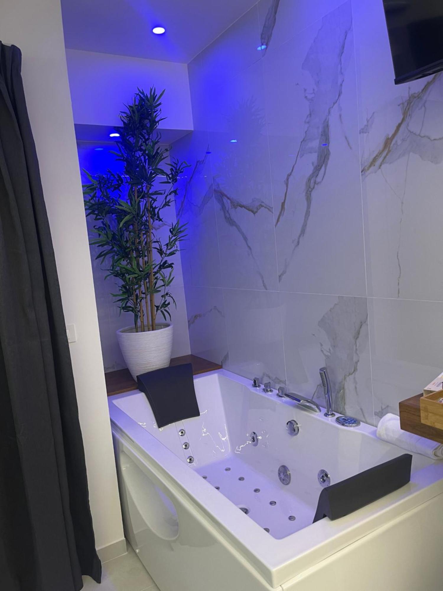 Maridda-Experience Rooms- Giardini Naxos Luaran gambar