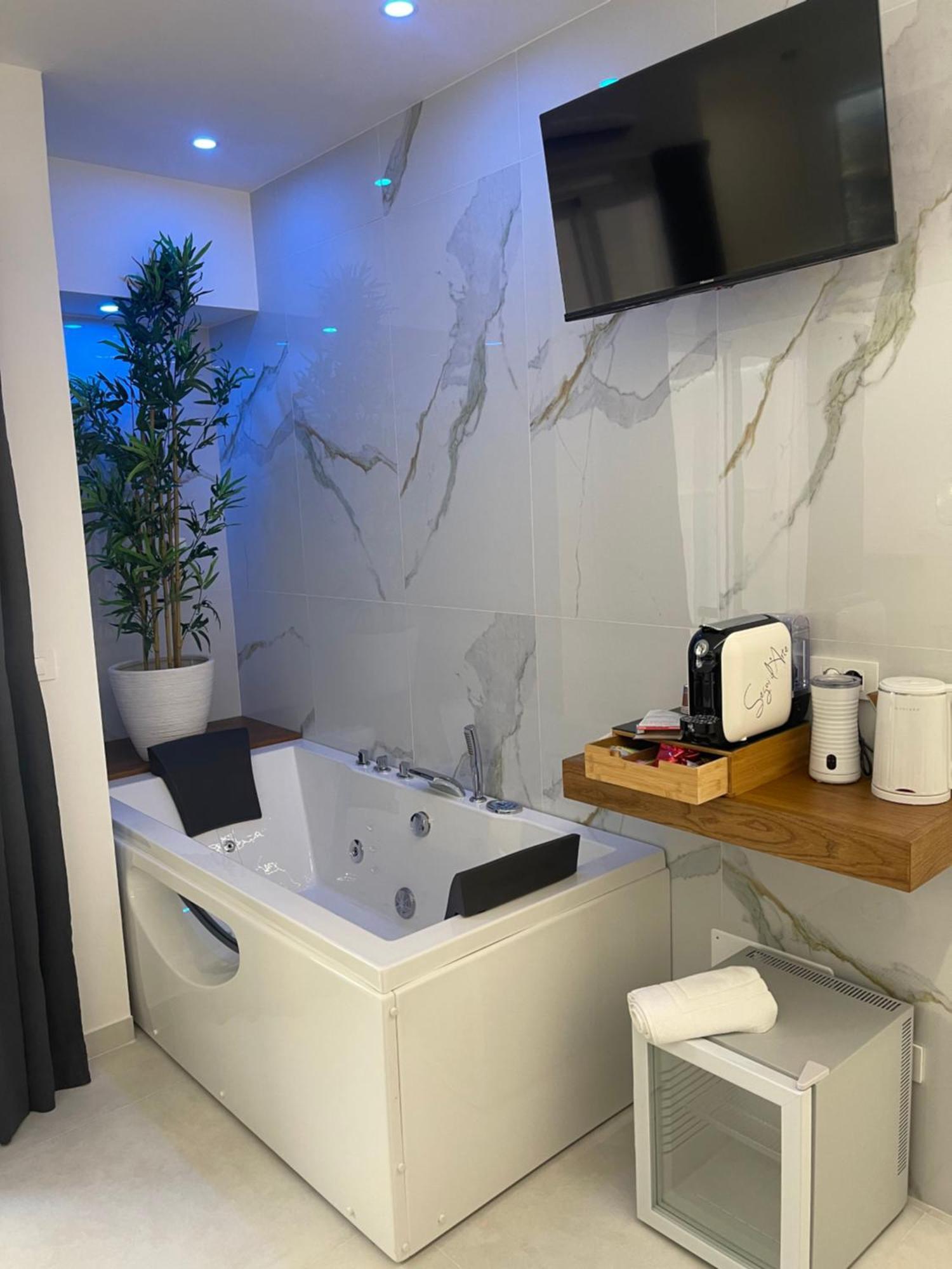Maridda-Experience Rooms- Giardini Naxos Luaran gambar